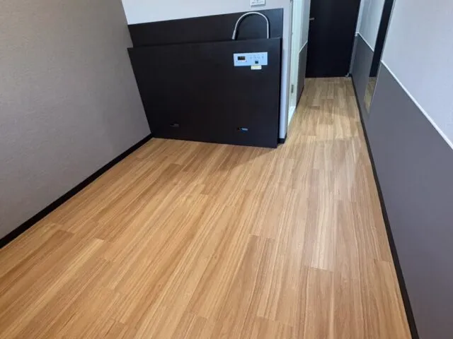 ルースレイタイルの施工